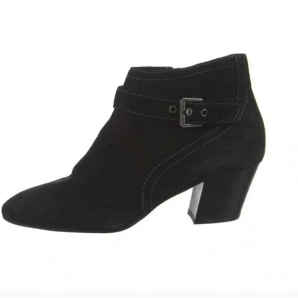 Aquatalia Black Suede Semi Pointed Zip Closure Ankle Booties Boots Size 8.5 - Picture 1 of 16